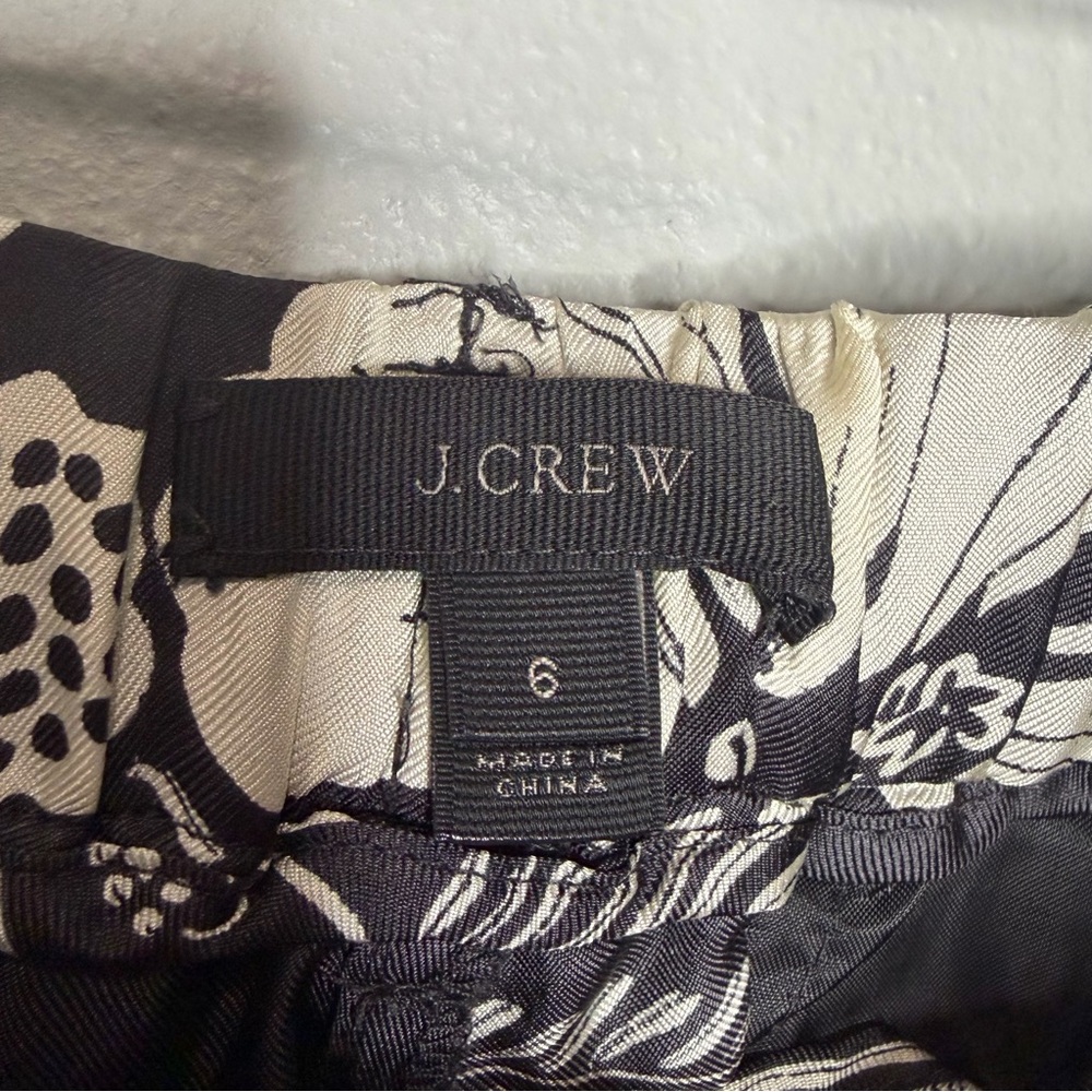 J Crew 100% Silk Trouser Pants Women 6 Black Floral Crop Gold Piping Tropical - Picture 9 of 12